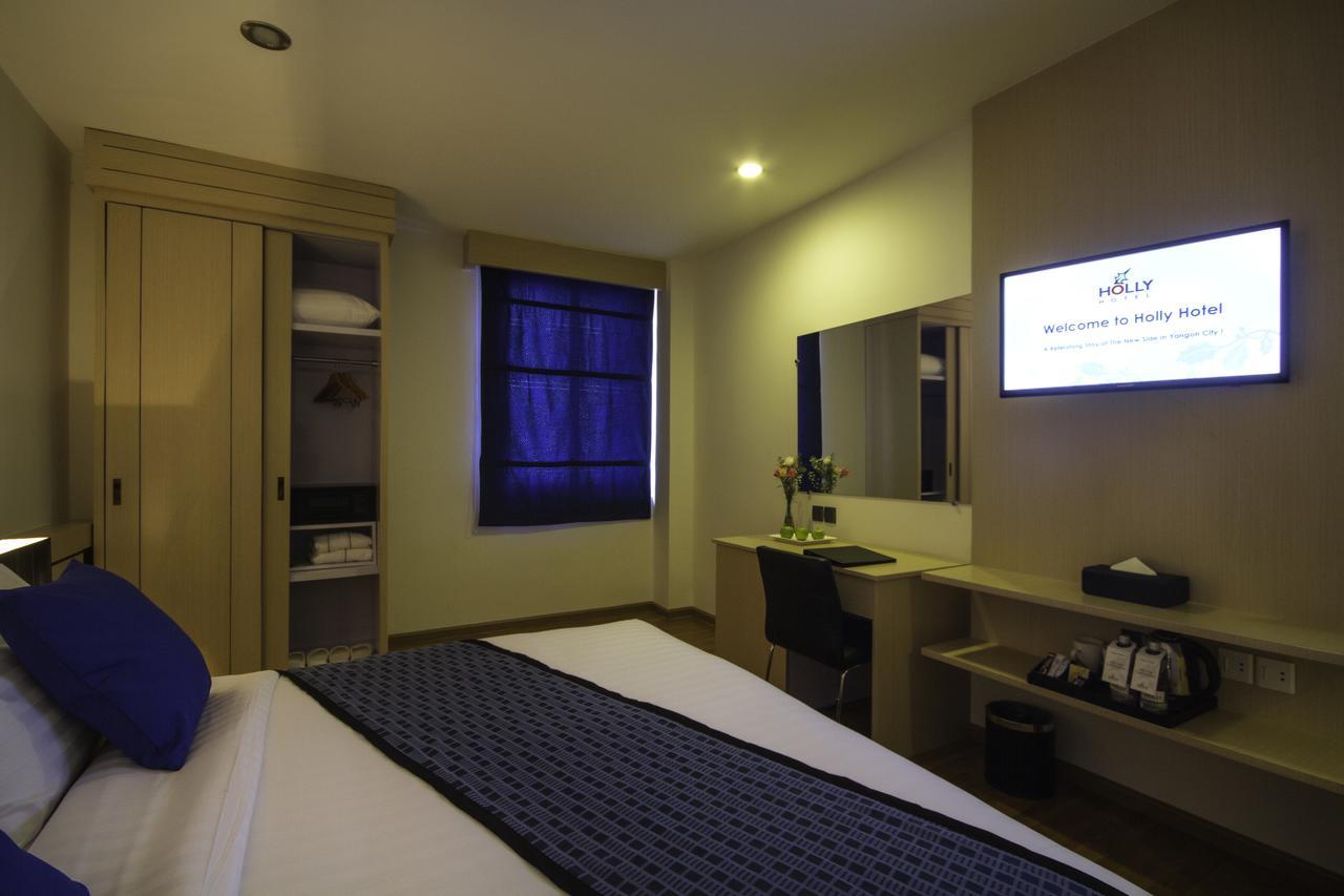 Holly Hotel Myanmar Янгон Екстериор снимка